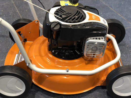 Газонокосилка STIHL RM 2 R бензиновая мульчирующая