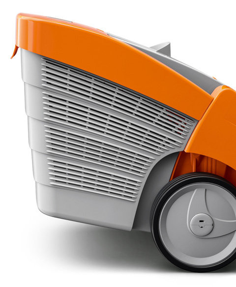 Аккумуляторная газонокосилка Stihl RMA 235 c AK 30 и AL 101
